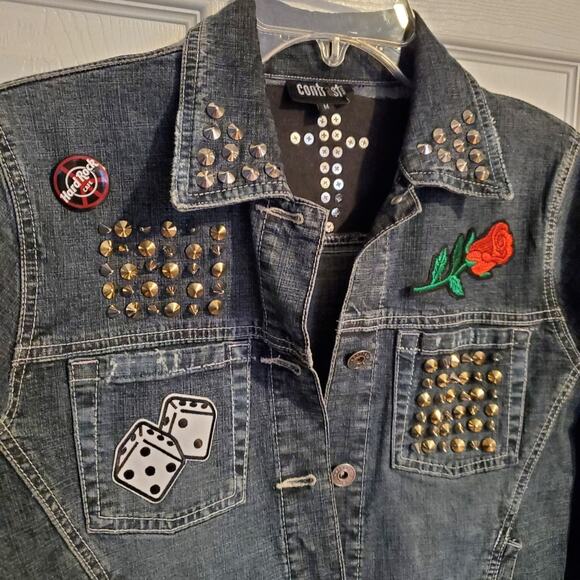 Woman's Studded denim jacket with patches sz.M - Picture 4 of 12